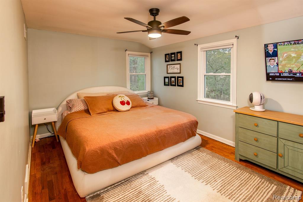 929 IOLA, Flushing, MI 48433 — Photo 17