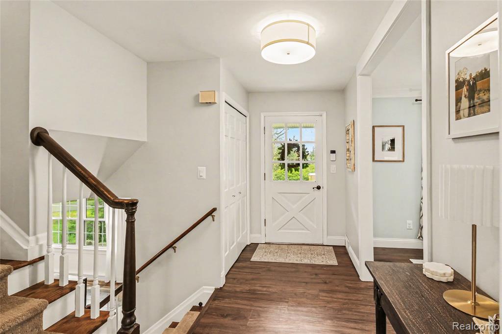6040 Tall Oak Way, Brighton, MI 48116 — Photo 2