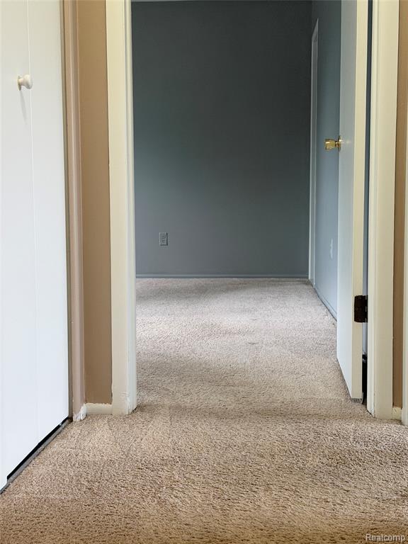 887 Kirts Boulevard, Troy, MI 48084 — Photo 11