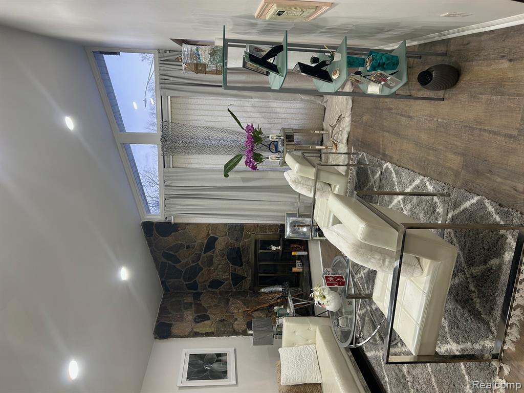 27272 Hopkins Street, Inkster, MI 48141 — Photo 8
