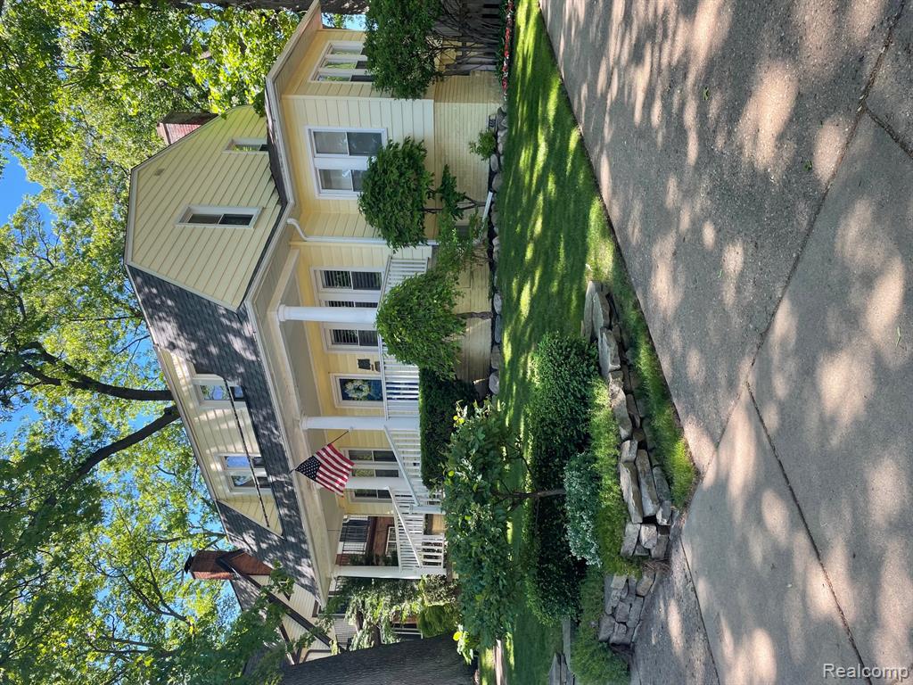 466 W Maplehurst Street, Ferndale, MI 48220 — Photo 2