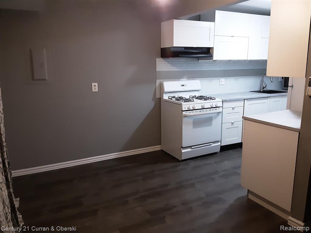 41279 S WOODBURY GREEN Drive, Belleville, MI 48111 — Photo 45