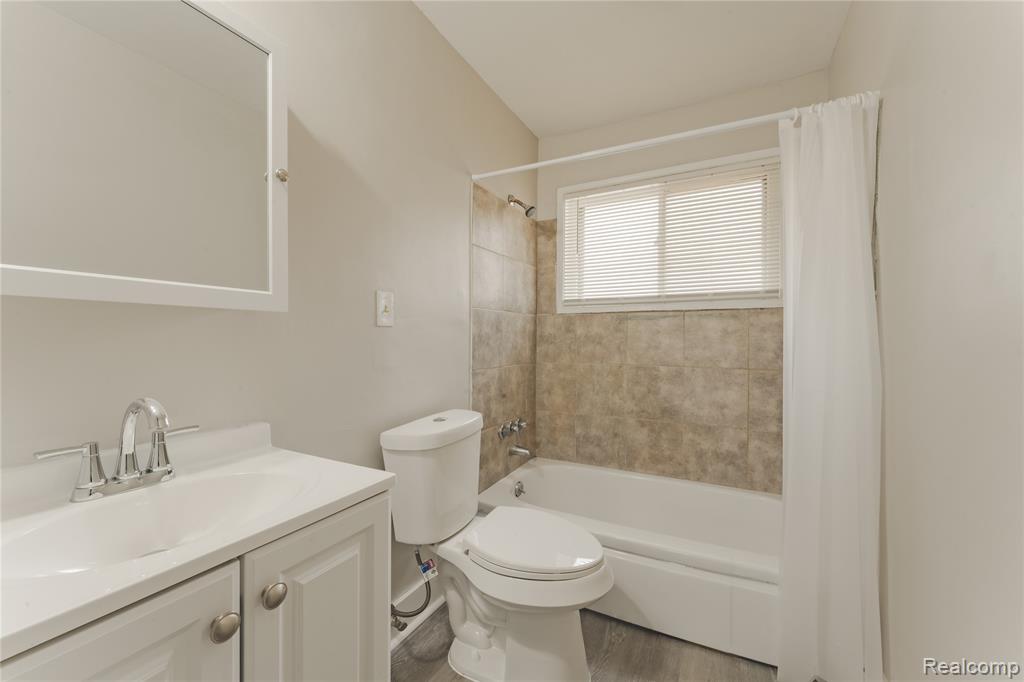 93 W Princeton Avenue, Pontiac, MI 48340 — Photo 14