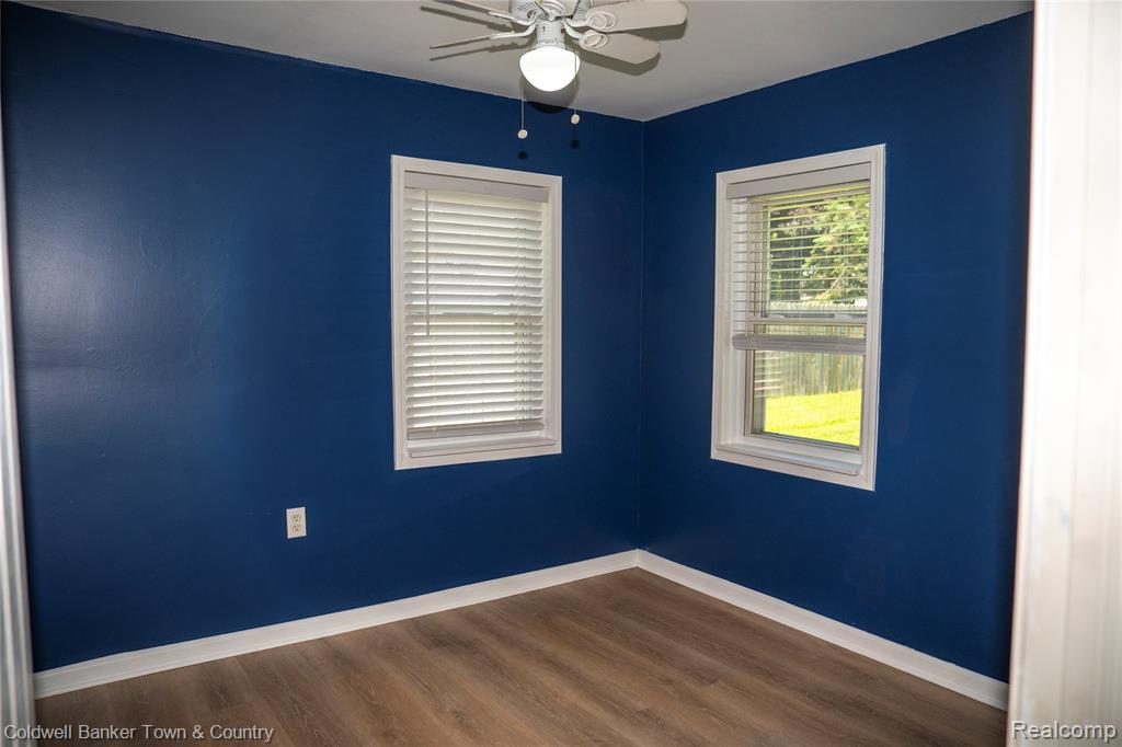 528 W Clinton Street, Howell, MI 48843 — Photo 16