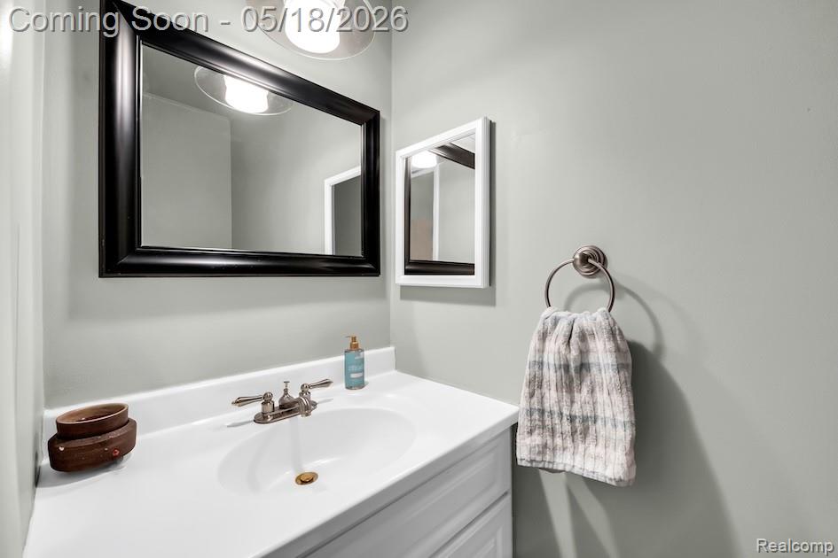 693 Langley Boulevard, Clawson, MI — Photo 22