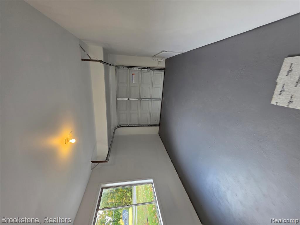 420 Sunnyside Drive, Flushing, MI 48433 — Photo 14
