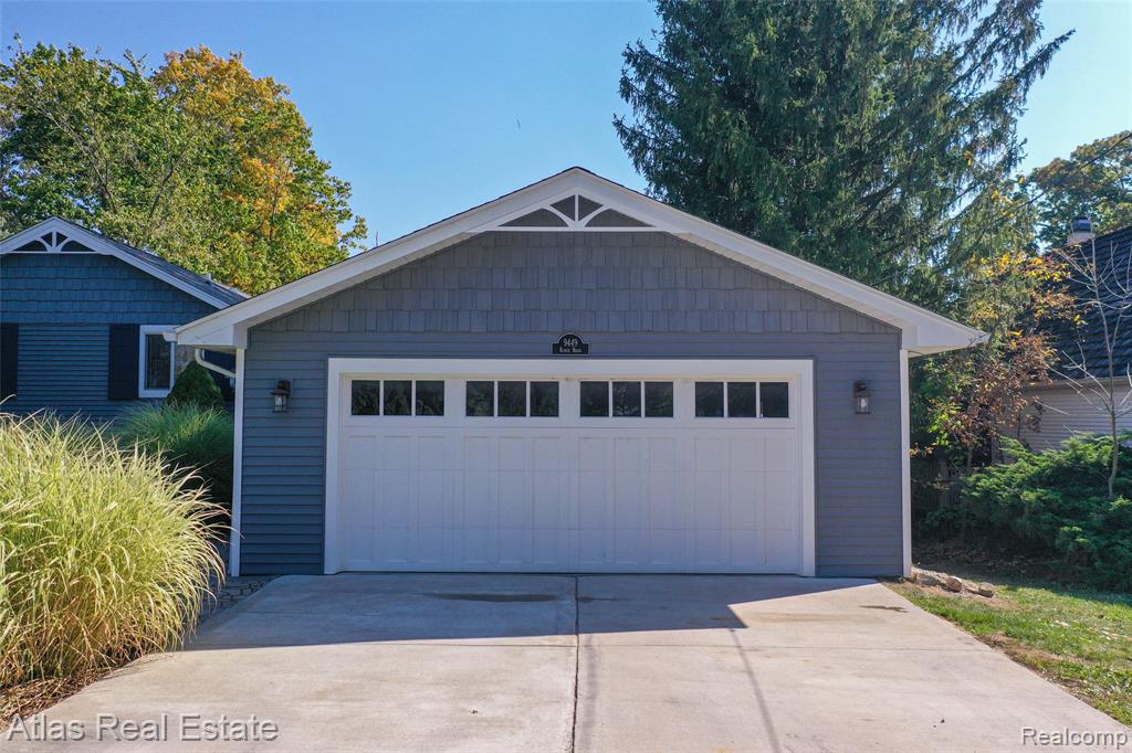 9449 Ridge Road, Goodrich Vlg, MI — Photo 5