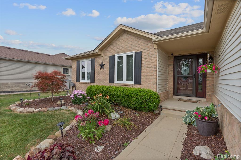 53076 Black Creek Drive, Chesterfield, MI 48047 — Photo 36