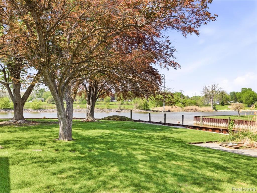 2857 Riverwood Court, Port Huron, MI 48060 — Photo 13