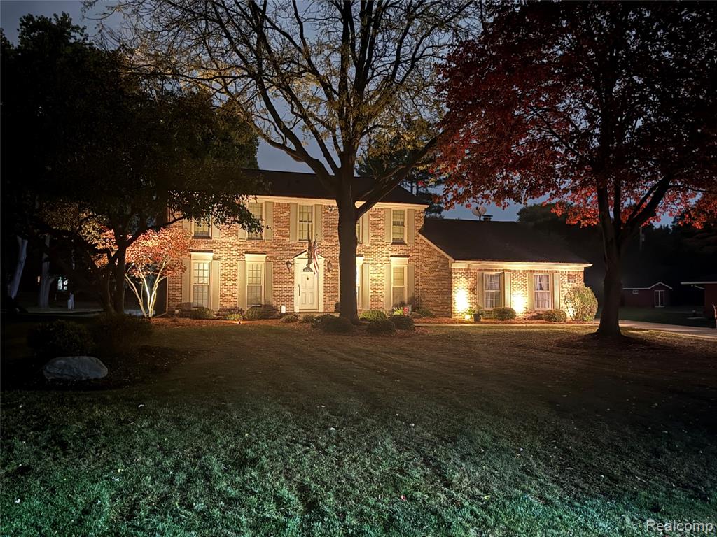 31770 Staman Circle, Farmington Hills, MI 48336