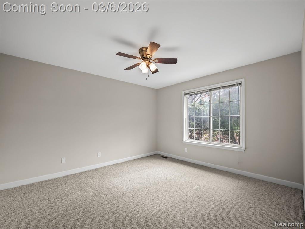 508 JAMES Circle, Royal Oak, MI 48067 — Photo 16