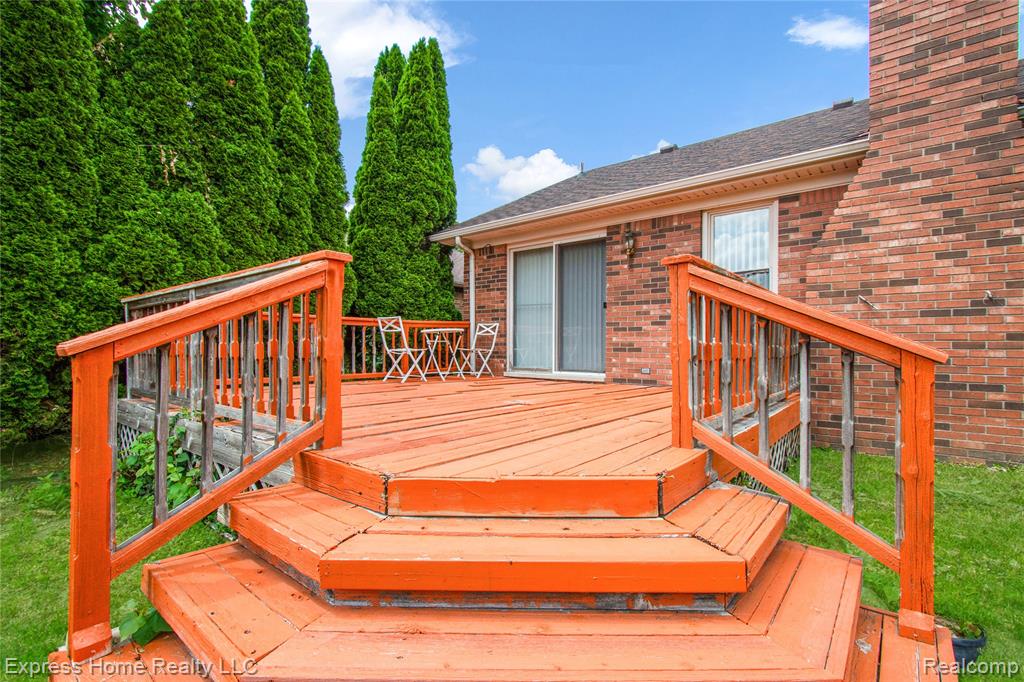 5010 Kelly Drive, Warren, MI 48092 — Photo 32