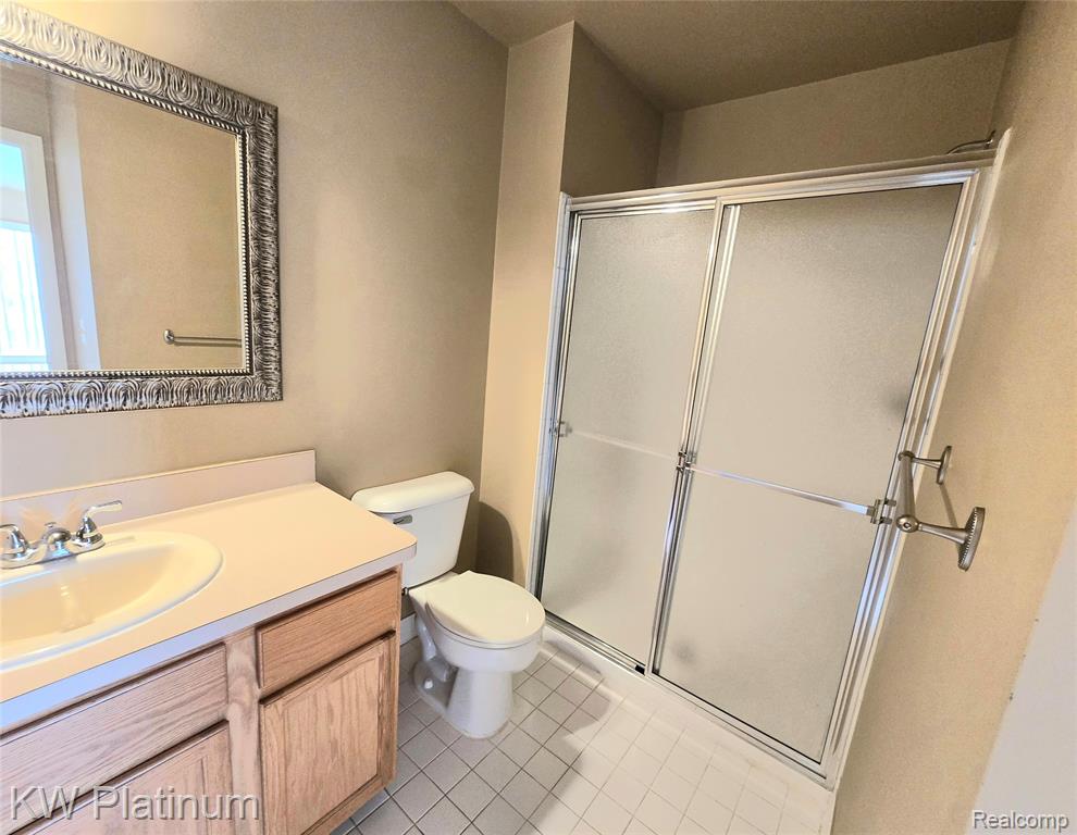 46225 CAVALIER Drive, Macomb, MI 48044 — Photo 13