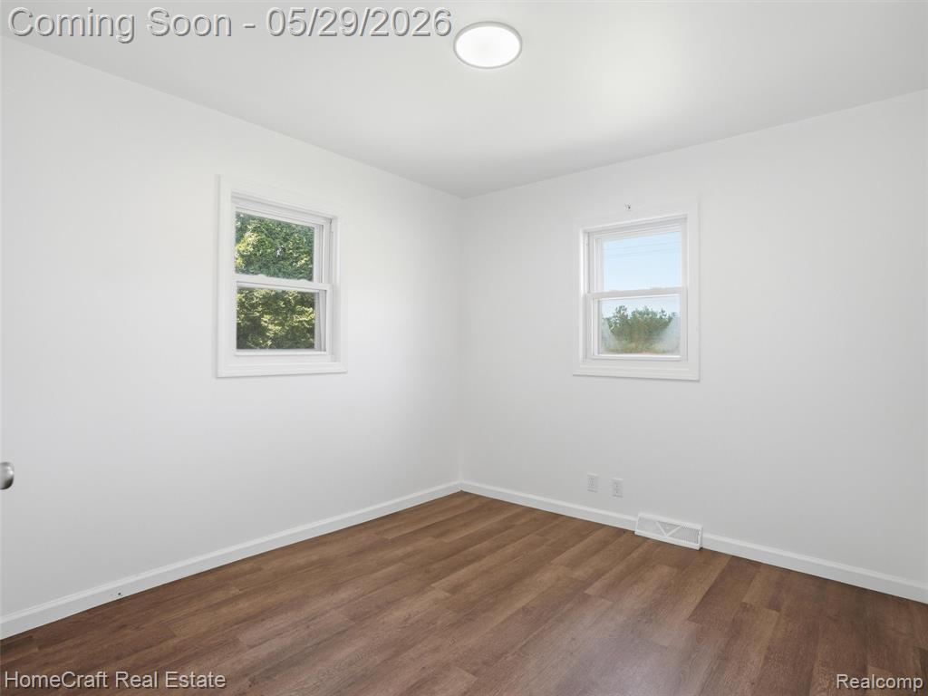 31245 BEVERLY Road, Romulus, MI 48174 — Photo 6