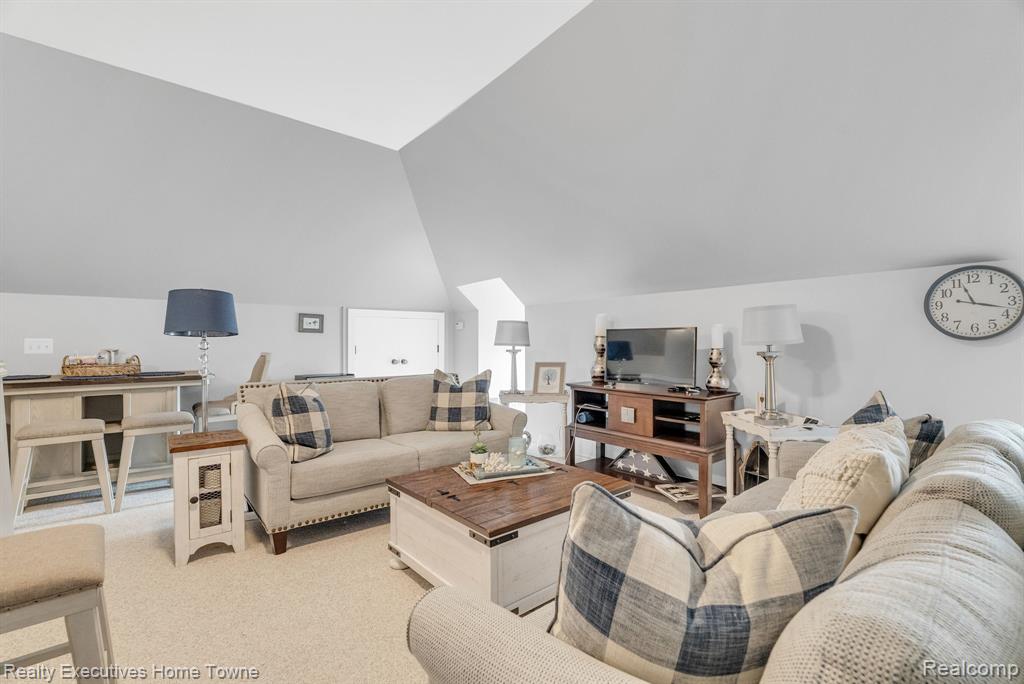 5453 BAYWOOD Drive, Fort Gratiot, MI 48059 — Photo 49