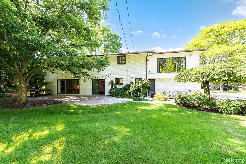 581 Woodway Court, Bloomfield Hills, MI 48302 — Photo 41
