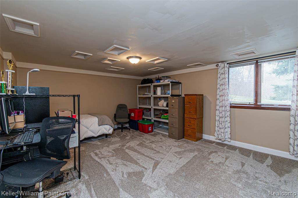 4998 Menominee Lane, Clarkston, MI 48348 — Photo 59
