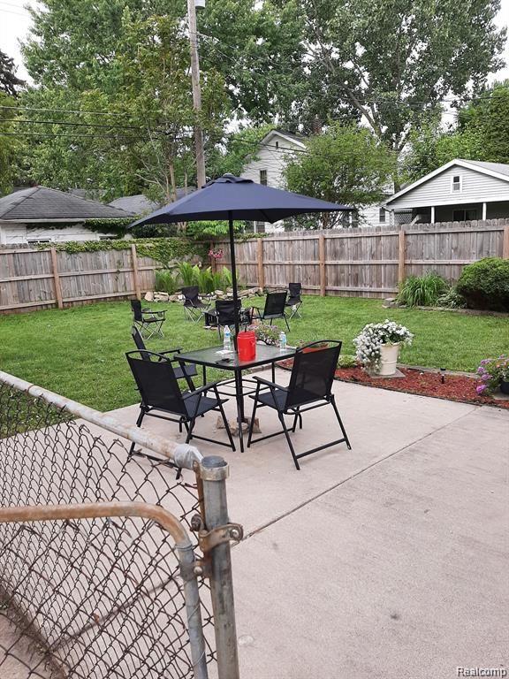 85 AHRENS Street, Mount Clemens, MI 48043 — Photo 20