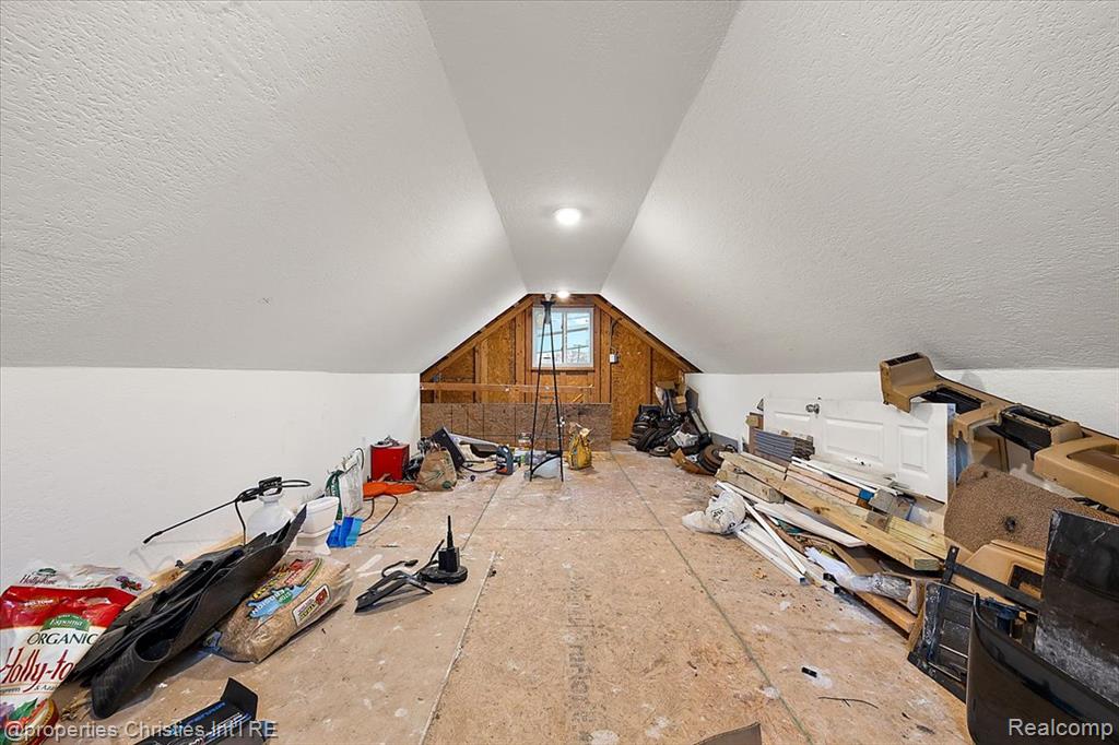 2435 Sunnyknoll Avenue, Berkley, MI 48072 — Photo 30