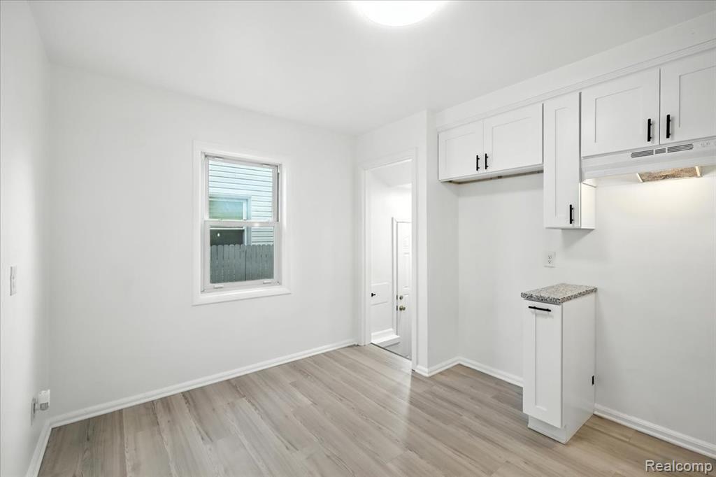 7445 Rockdale, Redford, MI 48239 — Photo 12