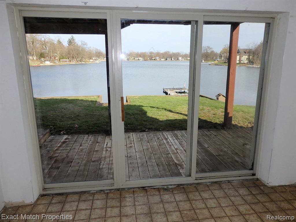 925 MALLOCK Road, White Lake, MI — Photo 46