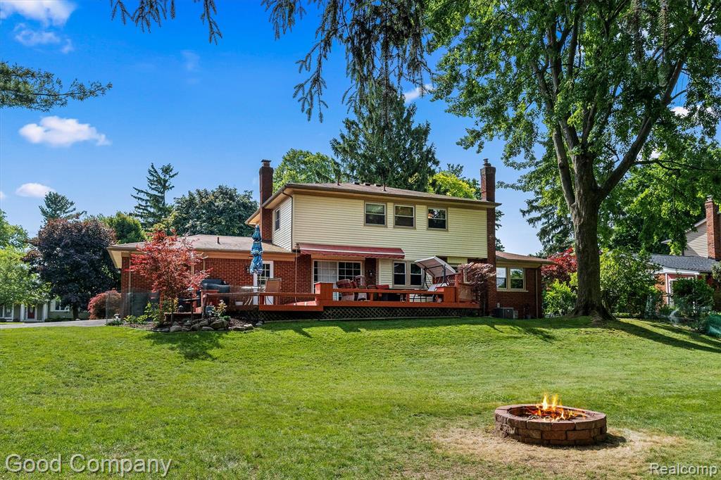 833 Cobblestone Drive, Rochester Hills, MI 48309 — Photo 24