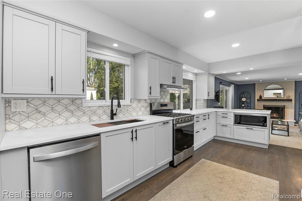5011 Thorncroft Avenue, Royal Oak, MI 48073 — Photo 14