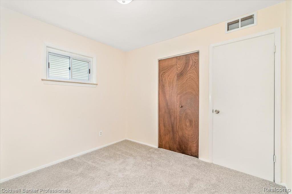 1210 Red Leaf Lane, Ypsilanti, MI 48198 — Photo 34