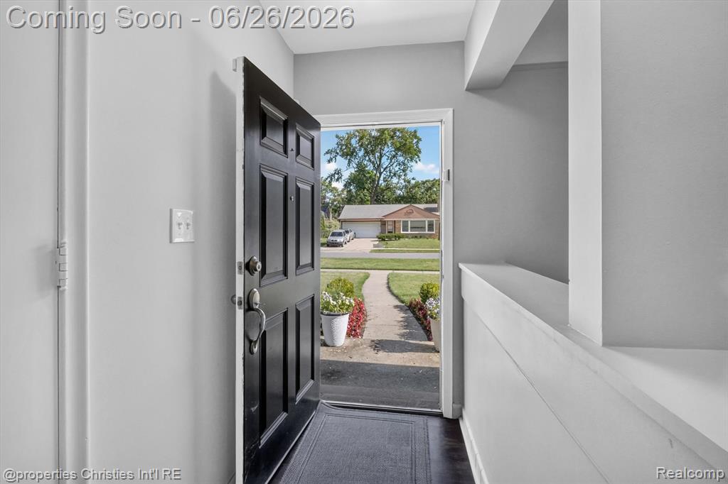 17451 Birwood Avenue, Beverly Hills, MI 48025 — Photo 6