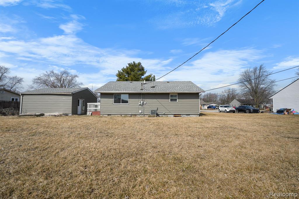 8750 WELDWOOD Drive, Monroe, MI 48162 — Photo 30