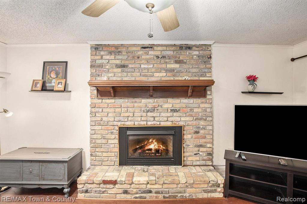 5360 OLD FRANKLIN Court, Grand Blanc, MI 48439 — Photo 10