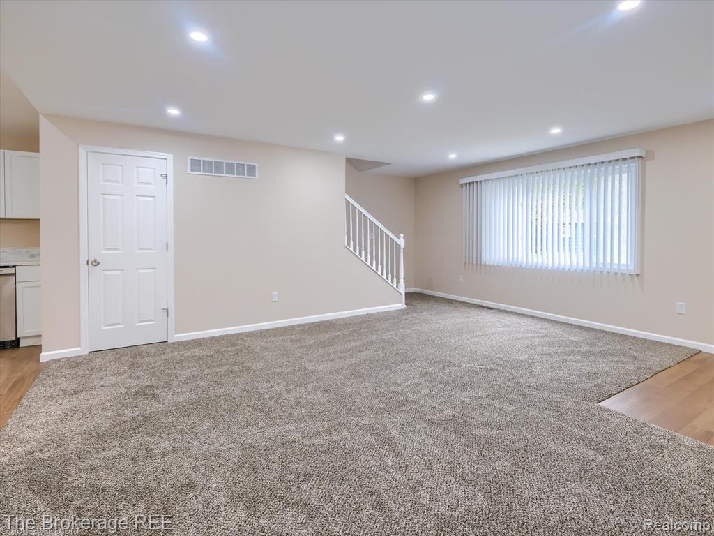658 Beach Street, Mount Morris, MI 48458 — Photo 7