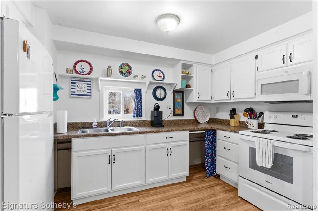 6997 Lakeshore Road, Lexington, MI 48450 — Photo 12