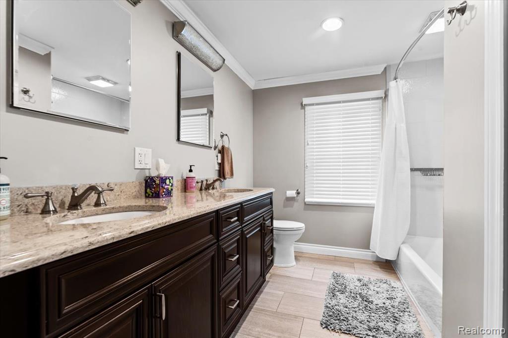 931 S Shady Hollow Circle, Bloomfield Hills, MI 48304 — Photo 36