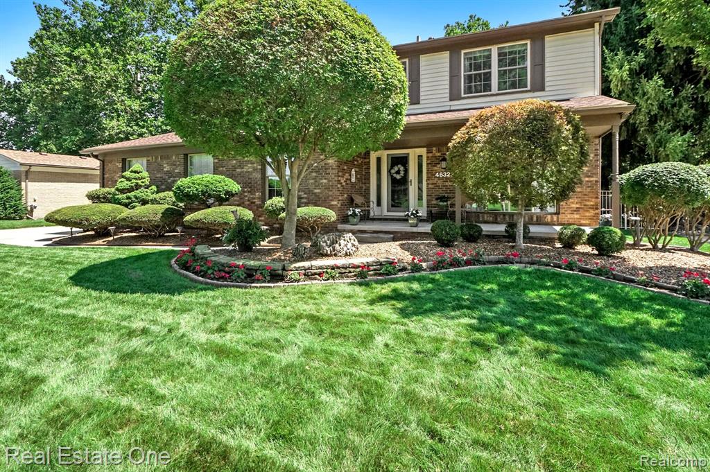 46322 HOUGHTON Drive, Shelby Twp, MI 48315 — Photo 2
