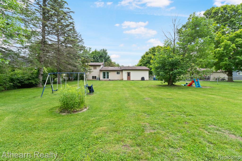 7156 Sharp Road, Swartz Creek, MI 48473 — Photo 6