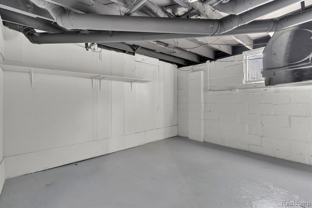 4877 Maynard Street, Detroit, MI 48215 — Photo 30