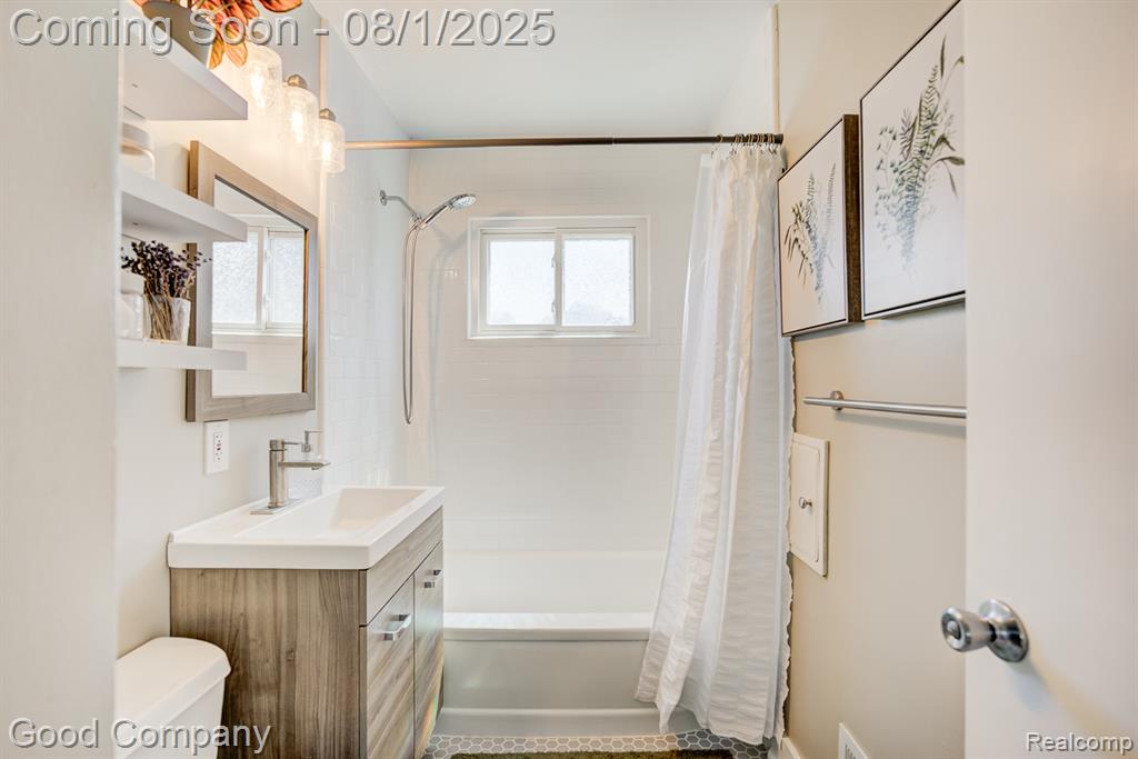 626 E Shevlin Avenue, Hazel Park, MI 48030 — Photo 10