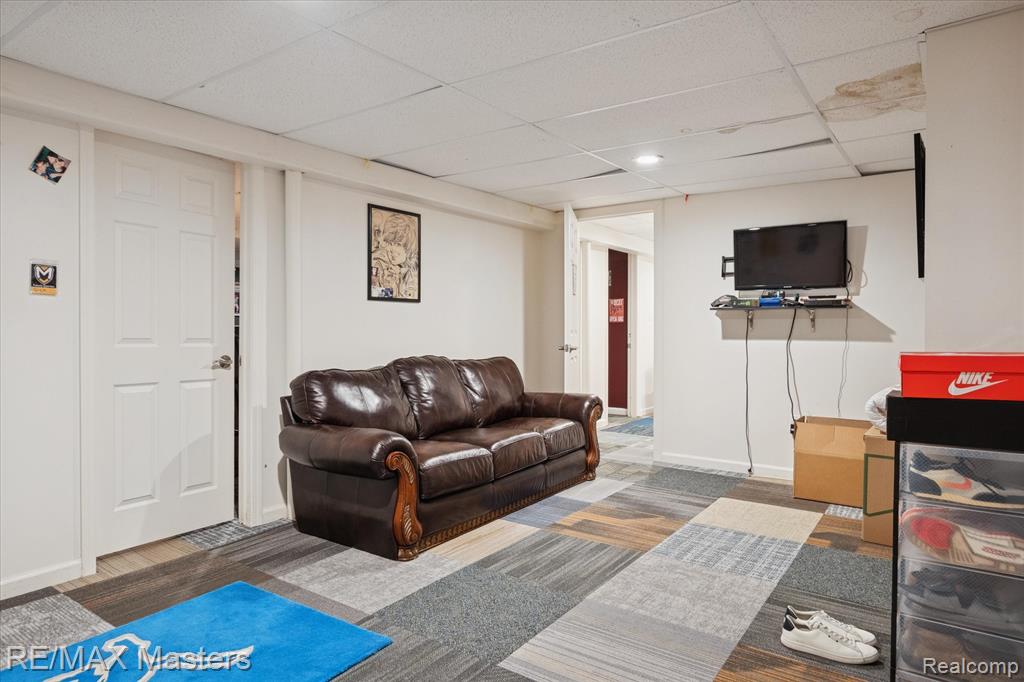 23121 Leighwood Drive, Woodhaven, MI 48183 — Photo 41