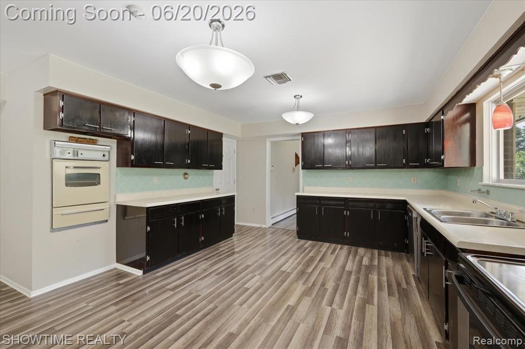 1661 Madeline Drive, Lapeer, MI 48446 — Photo 21