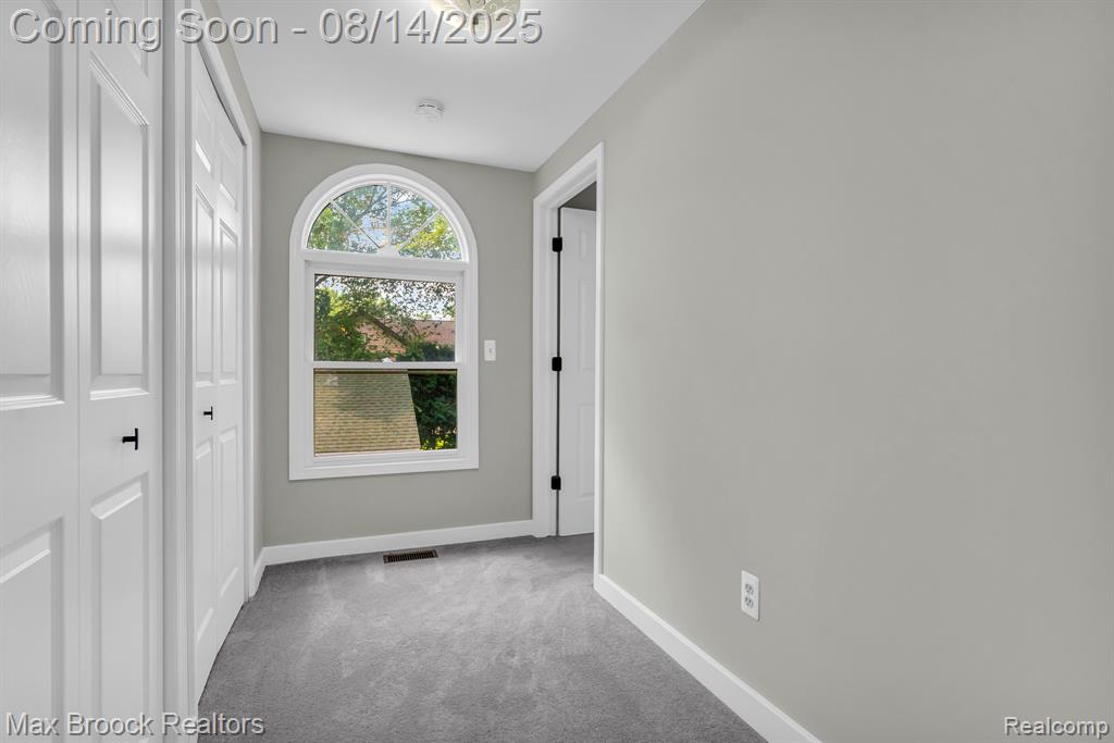 10725 Talbot Avenue, Huntington Woods, MI — Photo 21