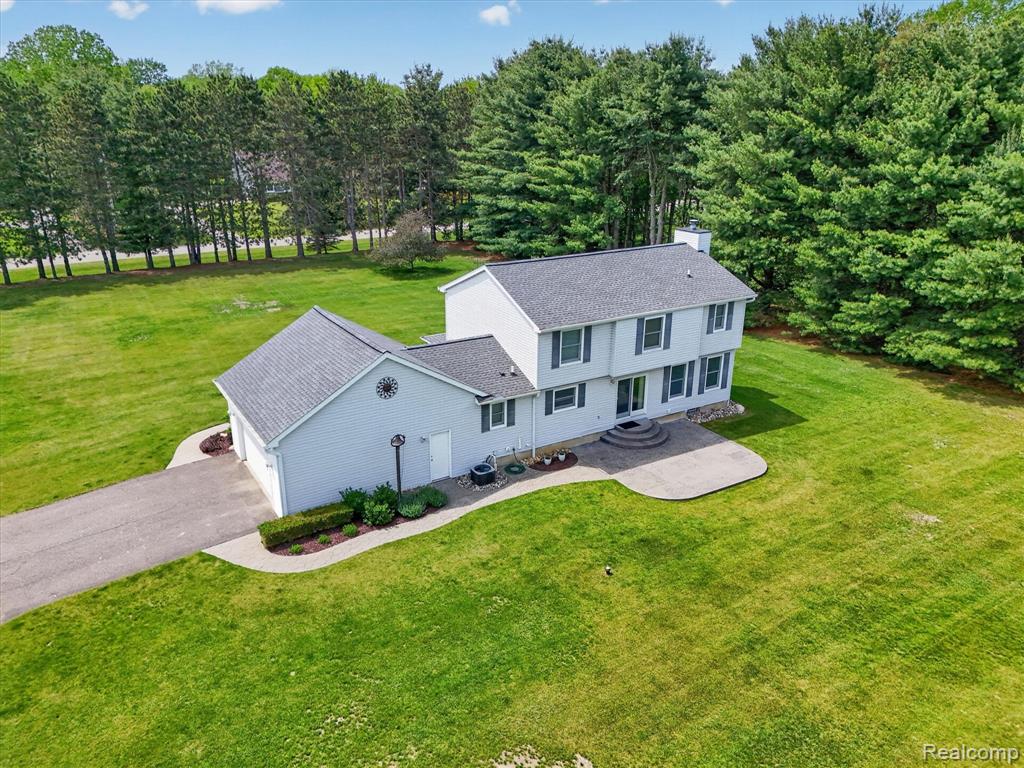 2724 Ore Valley Drive, Hartland, MI 48353 — Photo 55