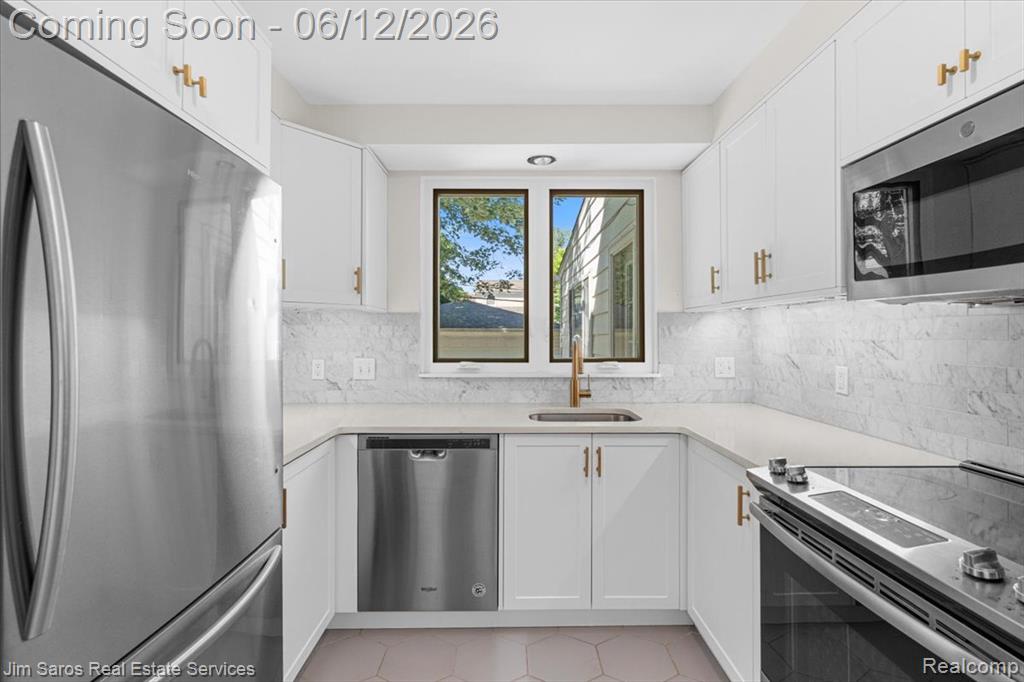 451 Moran Road, Grosse Pointe, MI 48236 — Photo 8