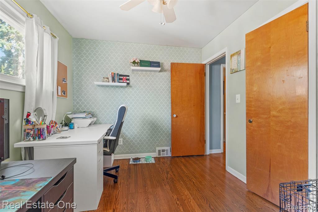 524 Pagel Avenue, Lincoln Park, MI 48146 — Photo 9