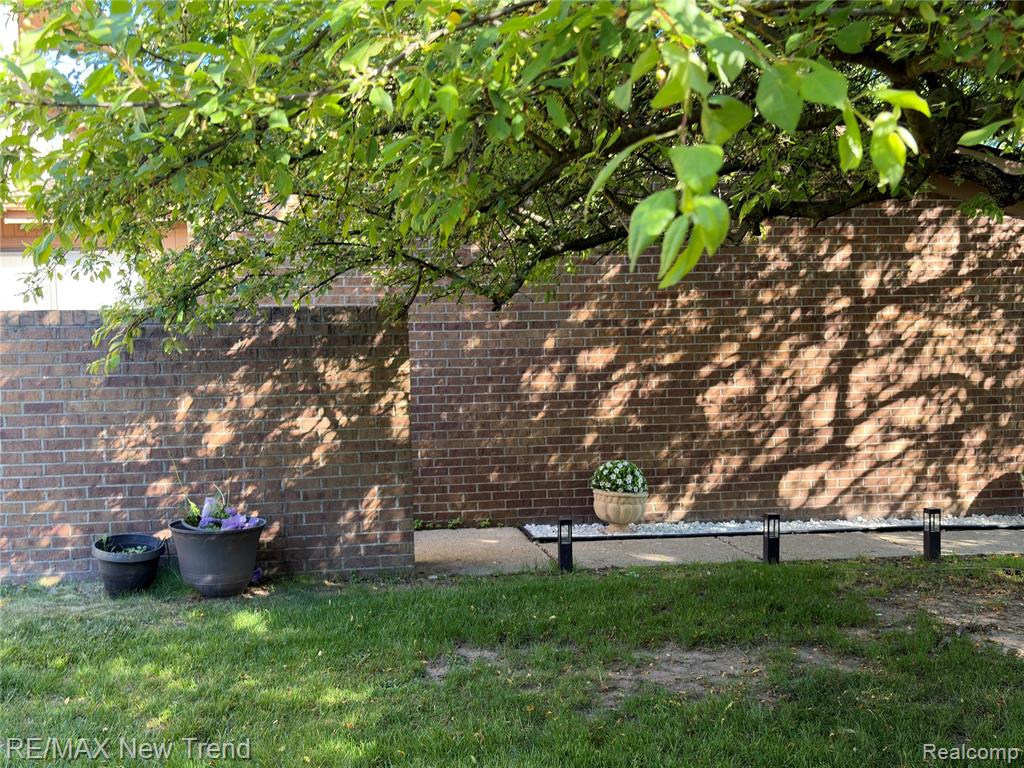 6200 Andrea Lane, West Bloomfield, MI — Photo 28