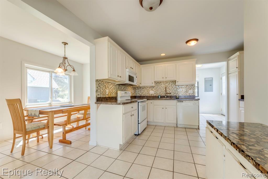 7520 Sunset Boulevard, Lexington, MI 48450 — Photo 7