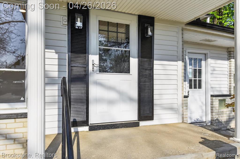 29807 Champine Street, Saint Clair Shores, MI 48082 — Photo 5