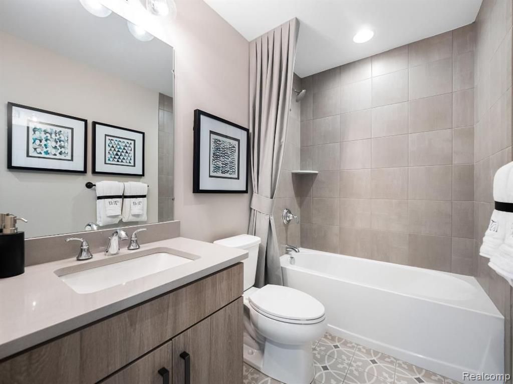 7790 ARIMOORE Drive, West Bloomfield, MI — Photo 12