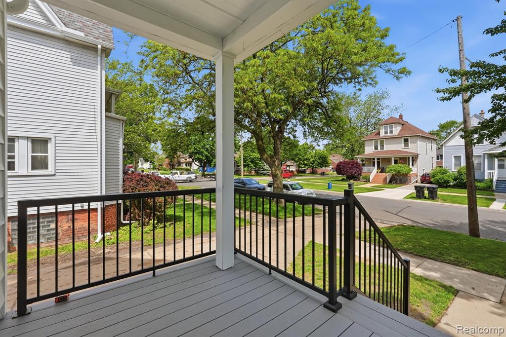 255 Poplar Street, Wyandotte, MI 48192 — Photo 3