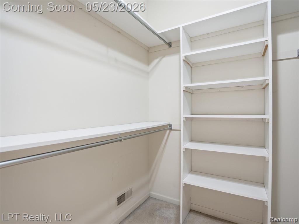 860 Troon, Highland, MI — Photo 23
